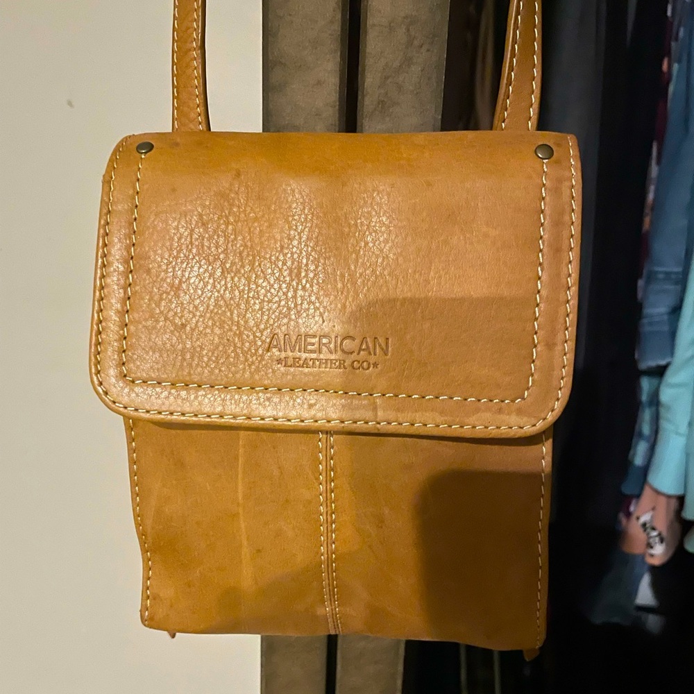 Kansas Crossbody American Leather Co.